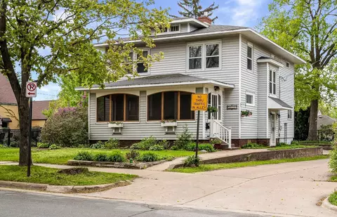 2030 Cass, La Crosse, WI 54601