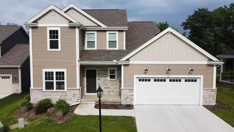 310 Paradise, Hartland, WI 53029