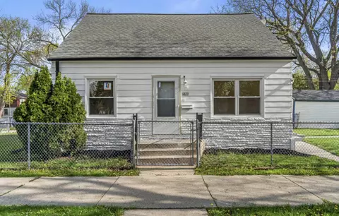 4430 W Glendale, Milwaukee, WI 53218