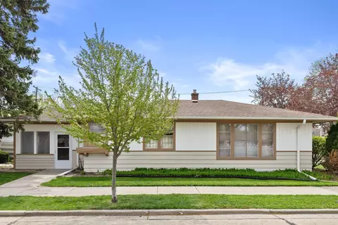 2821 Green, Racine, WI 53402