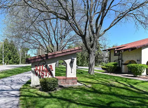 n82w13500 Fond Du Lac #A203, Menomonee Falls, WI 53051
