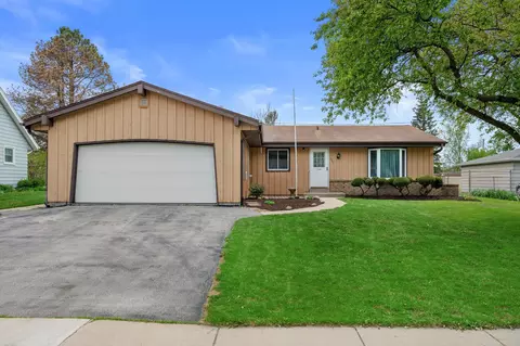 1507 Mohawk, Waukesha, WI 53186