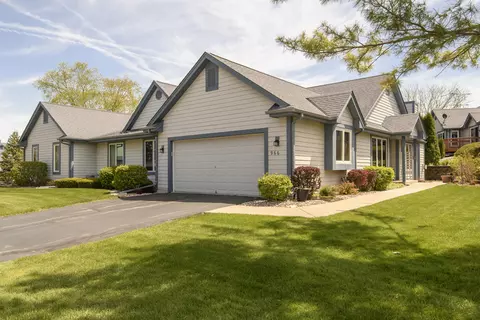 966 Bay Vw, Mukwonago, WI 53149
