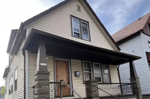 2355 N 20th, Milwaukee, WI 53206