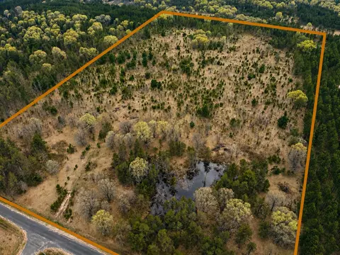 000 10th, Necedah, WI 54646