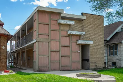 5315 W National, West Milwaukee, WI 53214