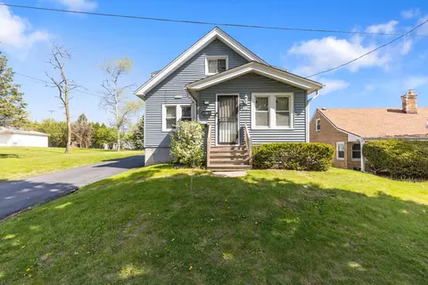 3318 W Florist, Milwaukee, WI 53209