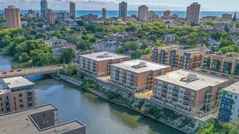 1905 N Water #403, Milwaukee, WI 53202