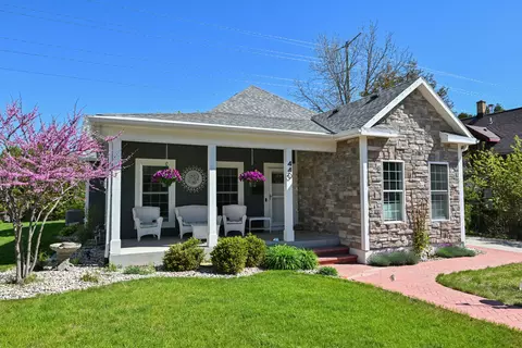440 W Chestnut, Port Washington, WI 53074