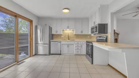 Kitchen - 819 S Westhaven #C, Appleton, WI 54914 photo 1 of 3