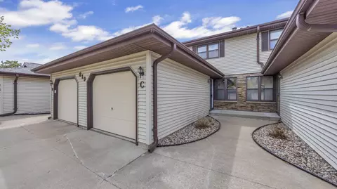 Exterior - 819 S Westhaven #C, Appleton, WI 54914 photo 5 of 6