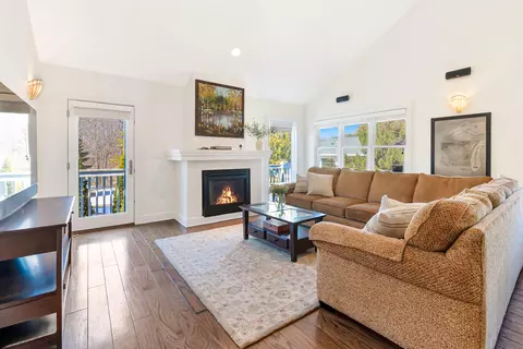 273 Victorian Vlg UNIT A, Elkhart Lake, WI 53020