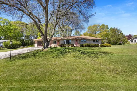 575 Kenmar, Brookfield, WI 53005