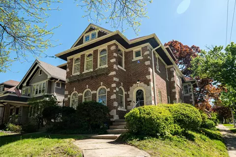 2200 N 64th #2204, Wauwatosa, WI 53213
