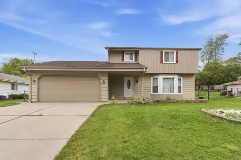 435 E Golden, Oak Creek, WI 53154