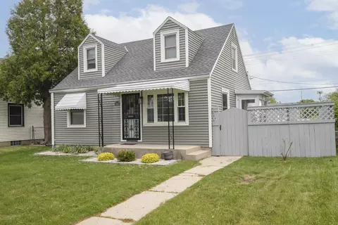 3322 N 77th, Milwaukee, WI 53222
