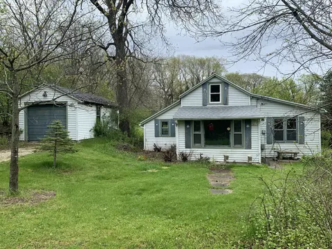 n76w28065 Center Oak, Merton, WI 53029