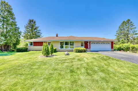 7371 S 49th, Franklin, WI 53132