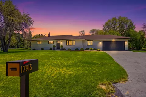 17915 Evergreen, Brookfield, WI 53045