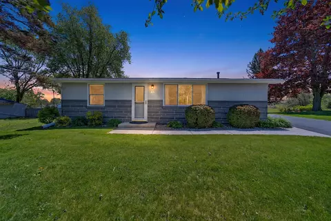 9707 Saratoga, Caledonia, WI 53108