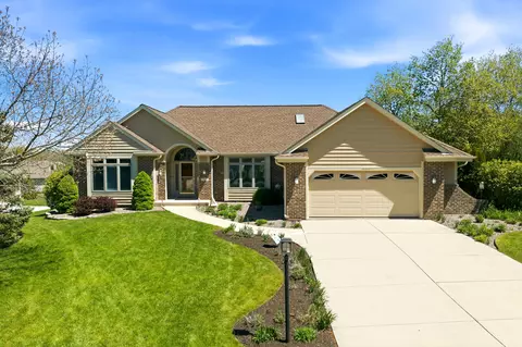 13230 W Foxwood, New Berlin, WI 53151
