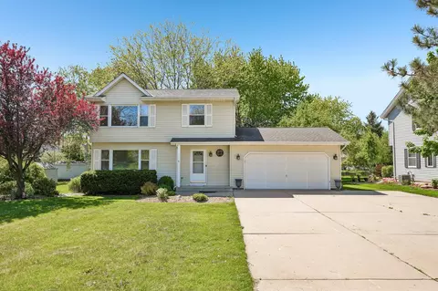 4202 Lake, Burlington, WI 53105