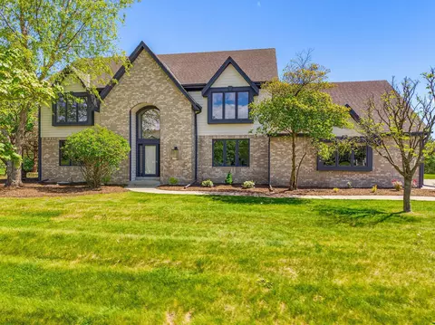 278 Mulberry, Delafield, WI 53018
