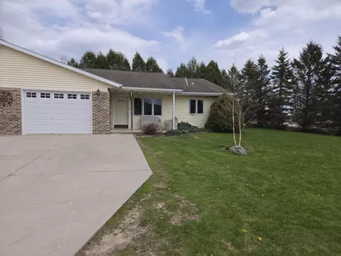 1004 Chrysler, Mishicot, WI 54228