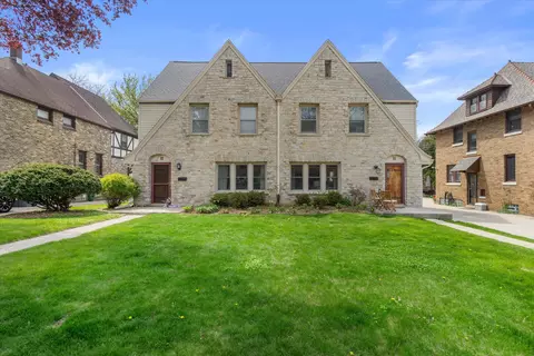 4845 N Cumberland #4847, Whitefish Bay, WI 53217
