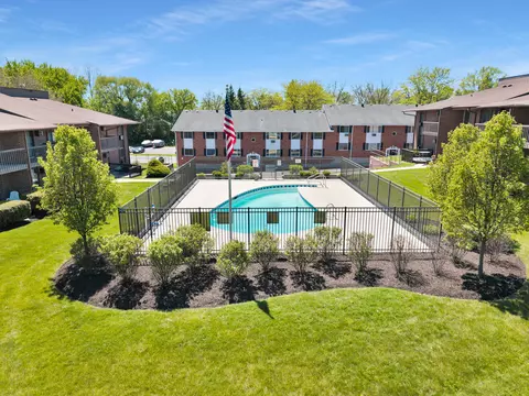 1270 Wisconsin #203A, Lake Geneva, WI 53147