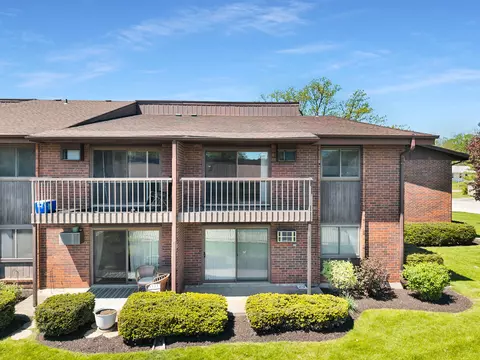 1270 Wisconsin #203A, Lake Geneva, WI 53147