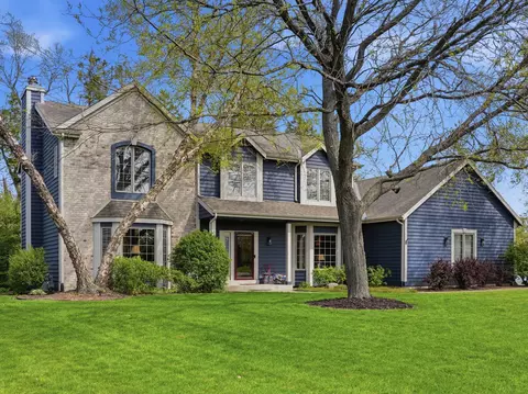 13370 W Maple Rdg, New Berlin, WI 53151