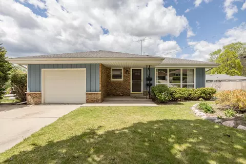 250 S Hine, Waukesha, WI 53188