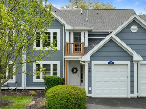 935 Scotland #9-63, Geneva, WI 53147