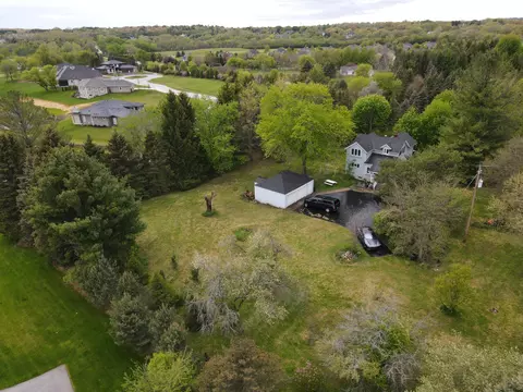 w303s1752 Brandybrook, Genesee, WI 53188