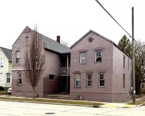 1840 N Wisconsin, Racine, WI 53402