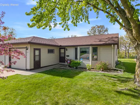 813 Sprague #2, Caledonia, MN 55921