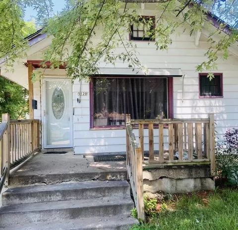 5120 W Courtland, Milwaukee, WI 53218