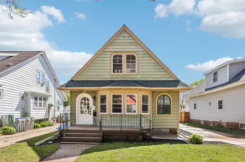 1532 N 58th, Milwaukee, WI 53208