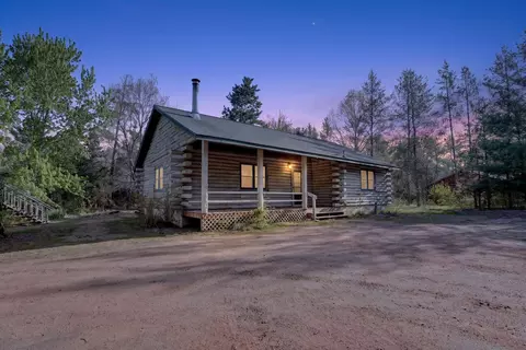 w5946 Woodland Trail, Germantown, WI 53950