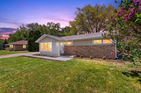 2965 N 124th, Brookfield, WI 53005