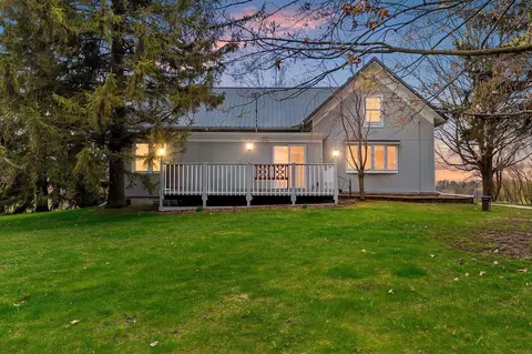 1202 County Rd S, Manitowoc, WI 54220