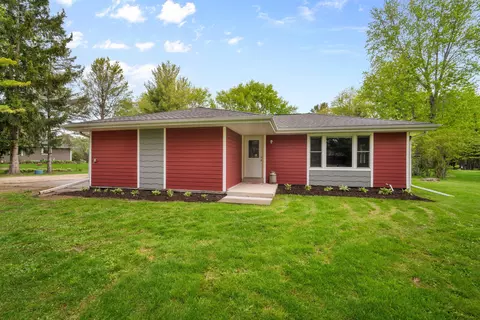 3013 El Camino, Jackson, WI 53012