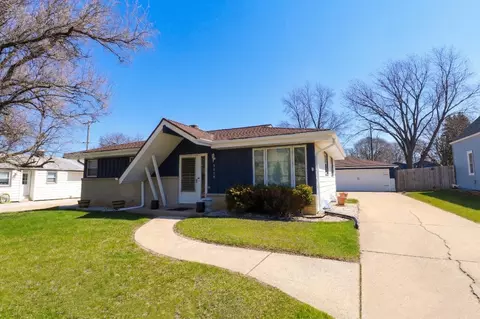 5228 S 9th, Milwaukee, WI 53221