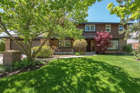 6411 N Bittersweet, Glendale, WI 53217