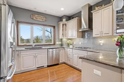 n7026 County Dd, Spring Prairie, WI 53105