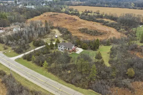 n7026 County Dd, Spring Prairie, WI 53105