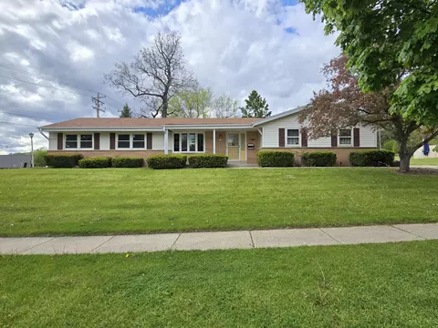 6730 Manchester, Greendale, WI 53129