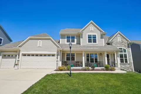 1842 Windrush, Grafton, WI 53024