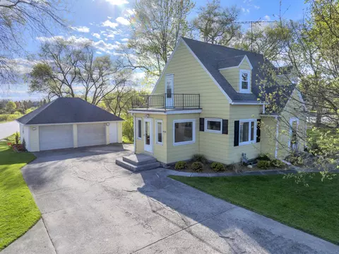 12228 Marken, Meeme, WI 53042